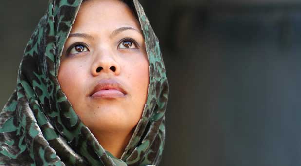 MUSLIM WOMAN