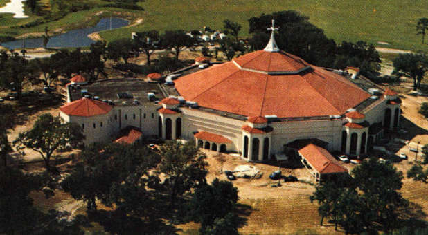 Carpenter's Home Church in 1985